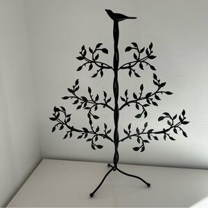 EUC Bird Winnipeg Jewlery Vintage Tree Stand Bkack and Brown Patina 24”T 18”W